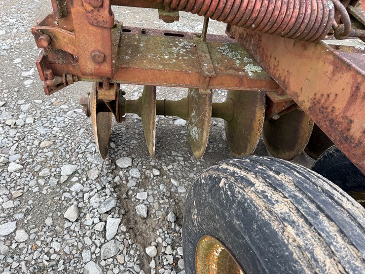 john-deere-7-image-49