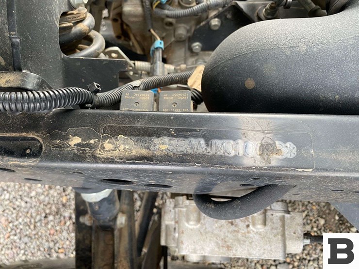 john-deere-835e-image-30