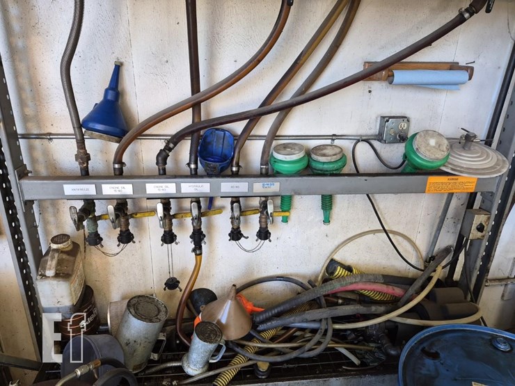 oil-system-with-shelving-image-3