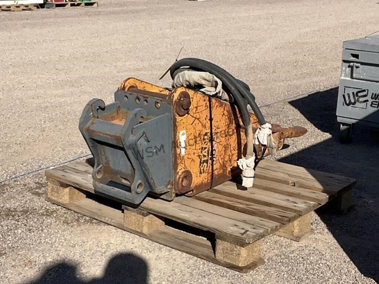 stanley-hydraulic-hammer-for-excavator-image-3