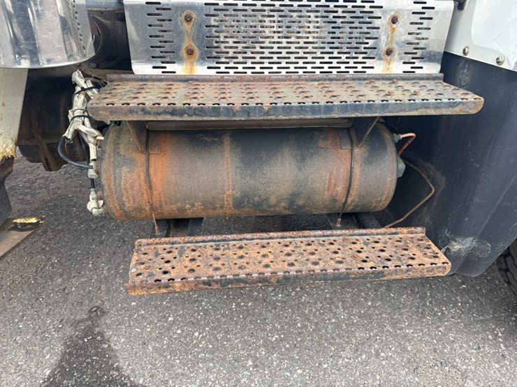 2002-international-7400-image-42