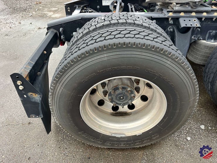 2019-international-lt-image-12