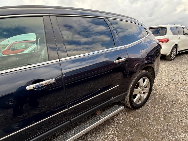 2015-chevrolet-traverse-image-18