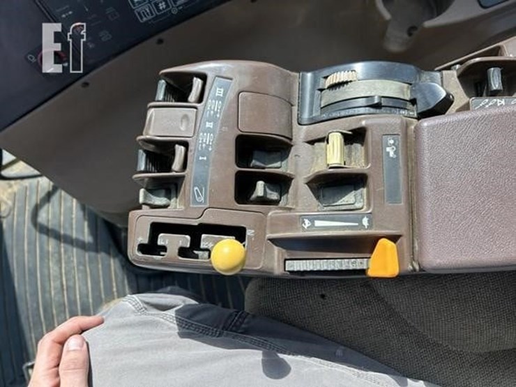 john-deere-8220t-image-45