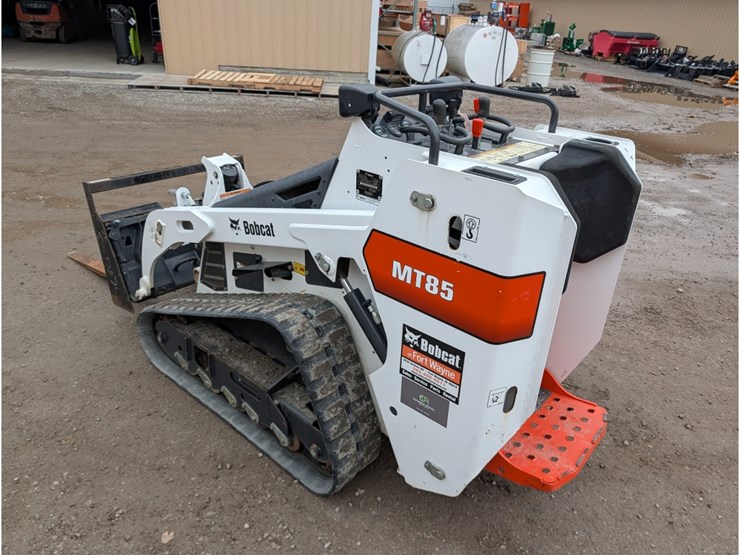 2017-bobcat-mt85-image-9