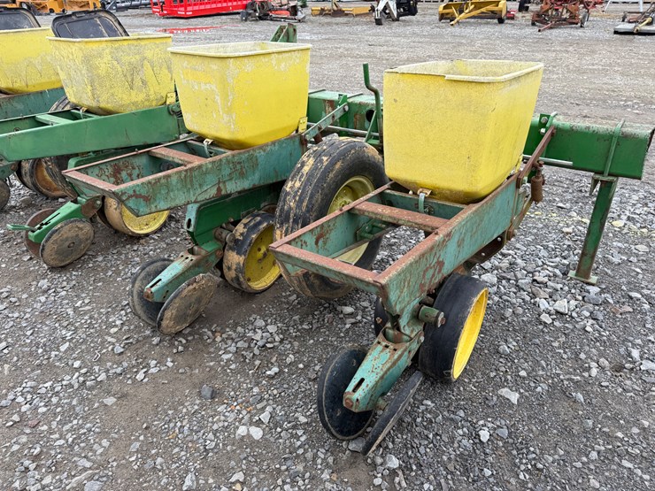 12-john-deere-12-image-19