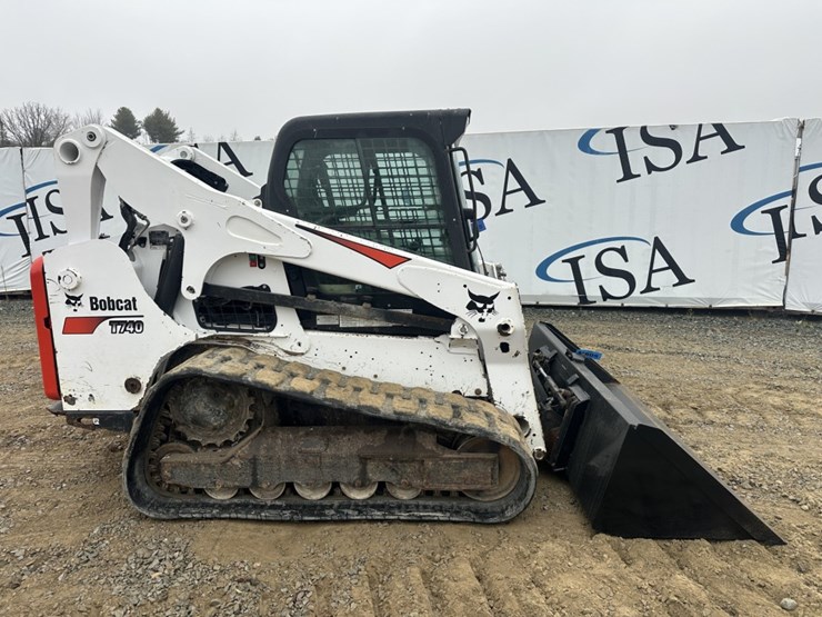 2020-bobcat-t740-image-6