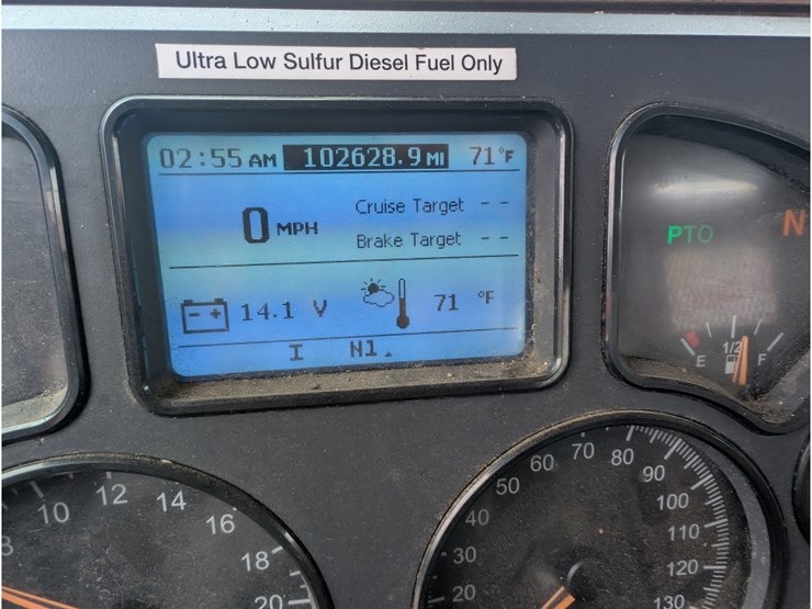 2017-mack-gu813-shingle-conveyor-image-28