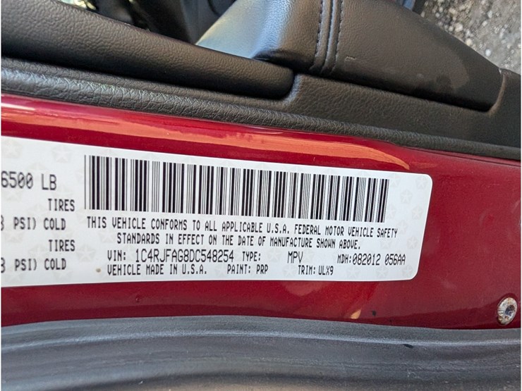 2013-jeep-grand-cherokee-image-18