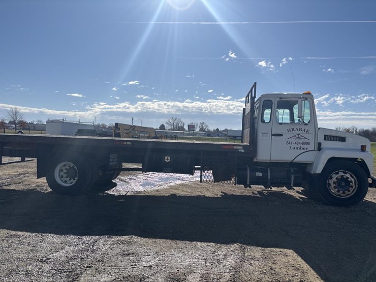 #1337-•-1998-mack-cs200-flatbed-truck-image-5