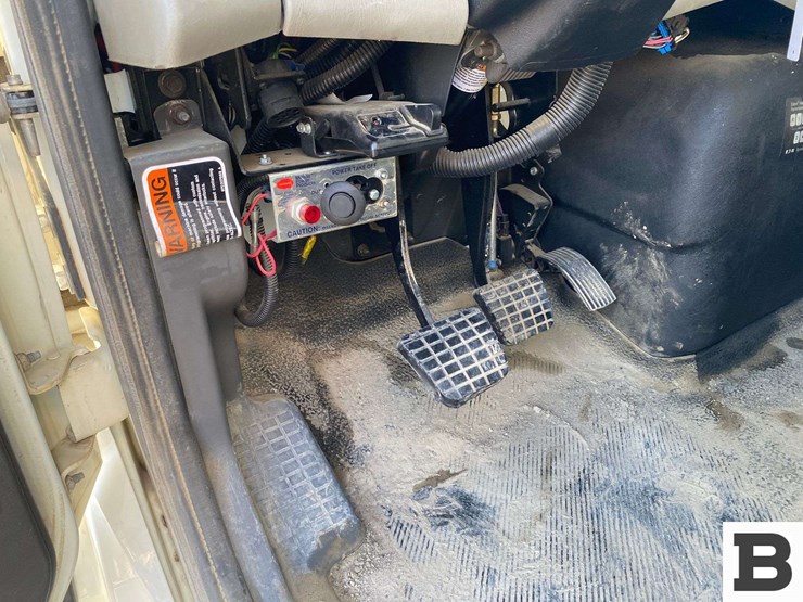 2011-international-durastar-4300-image-71