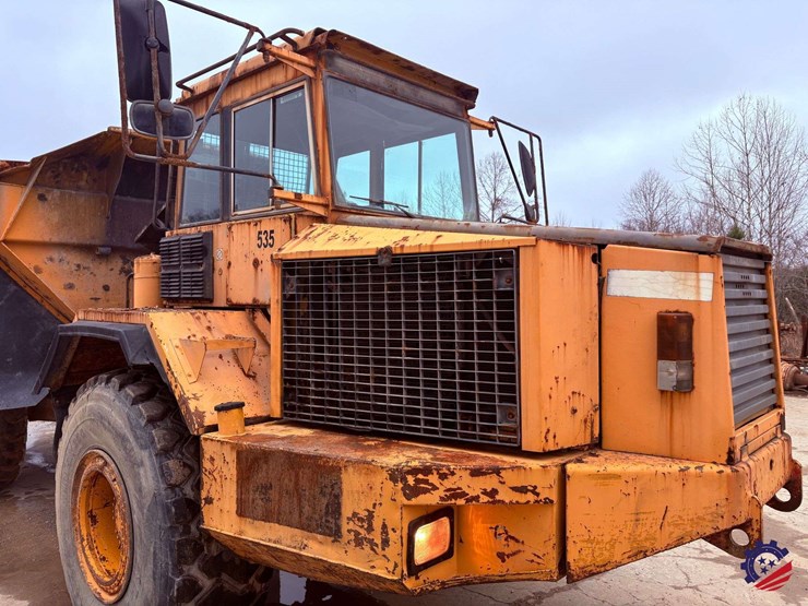 1995-volvo-a30-image-27