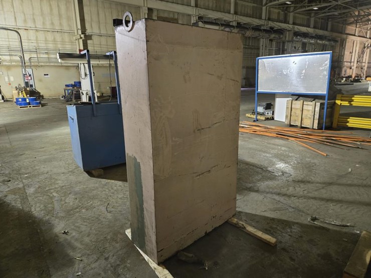 #3476-•-approx.-48"x20"x84"-cabinet-image-3