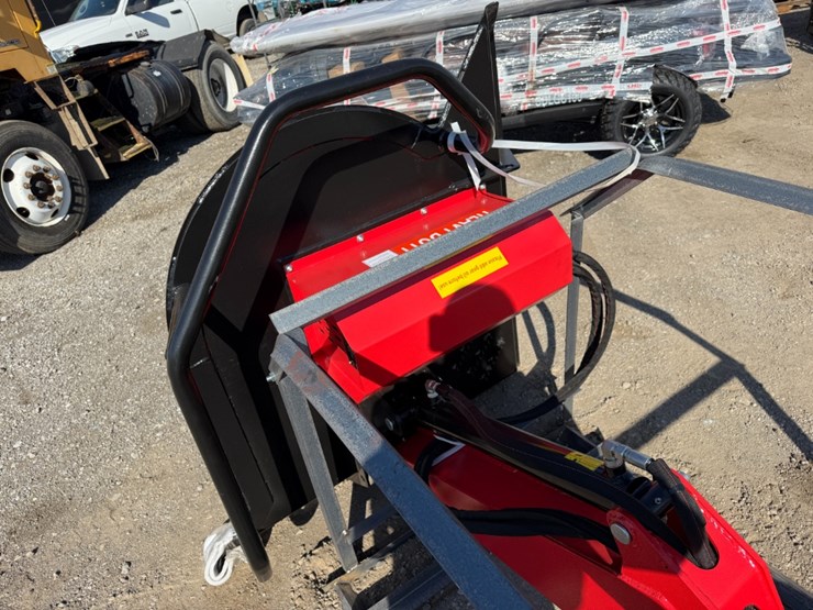 ray-tree-skid-steer-44"-articulating-brush-cutter-image-5