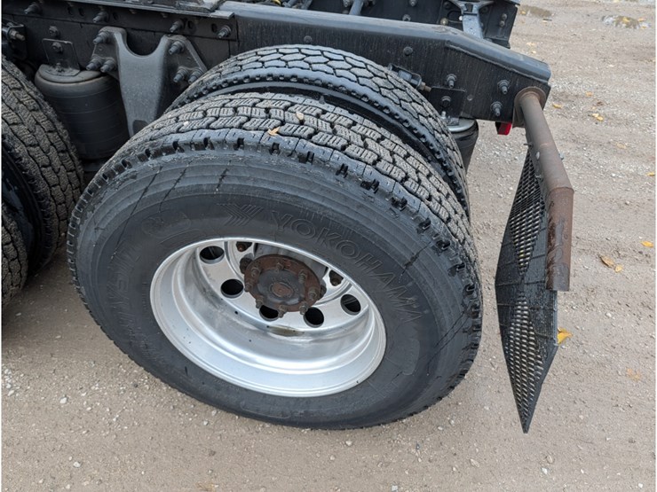 2019-international-lt-image-10