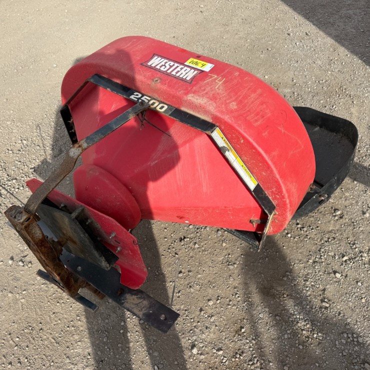 Western 2500 Salt Spreader