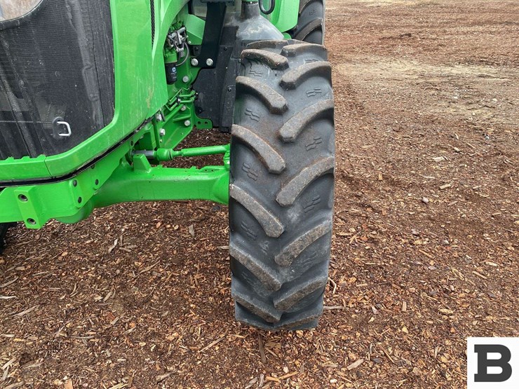 2018-john-deere-5090m-image-9