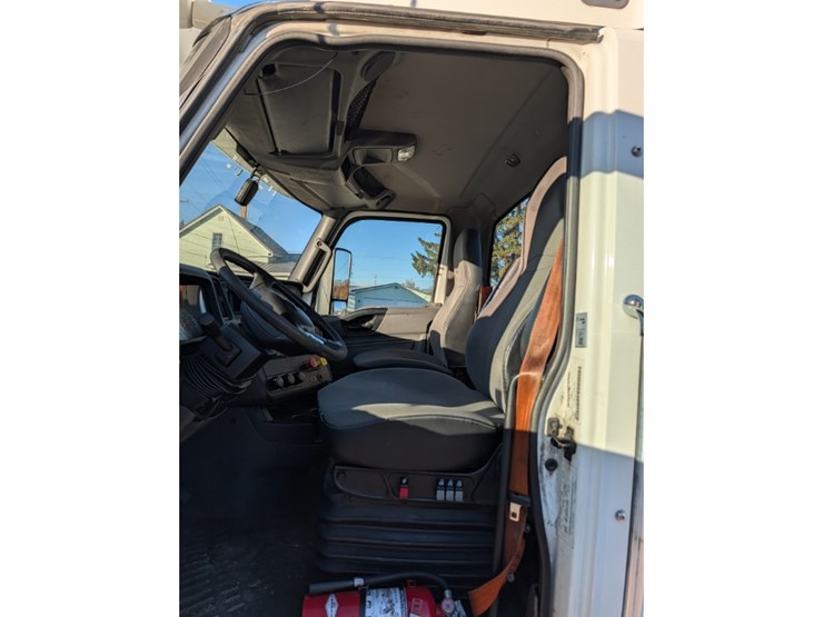 2019-international-lt-image-21