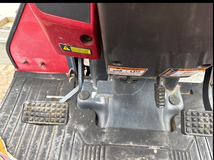 mahindra-2810-image-41