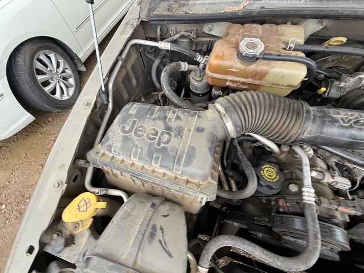 2004-jeep-liberty-image-41