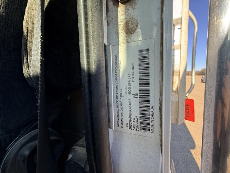 #1974-•-2008-international-eagle-day-cab-truck-tractor-image-71