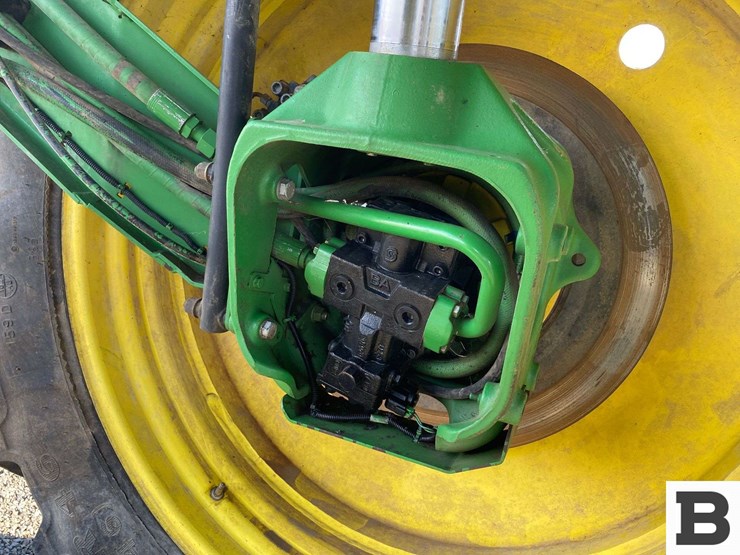 2013-john-deere-4830-image-24