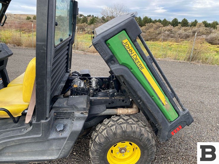 john-deere-835e-image-24