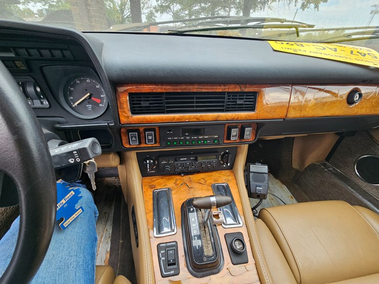 #21242-•-1990-jaguar-xjs-passenger-car-image-31