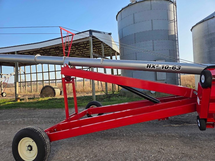 agi-mayrath-hx2-10"x63'-swing-away-auger-image-26