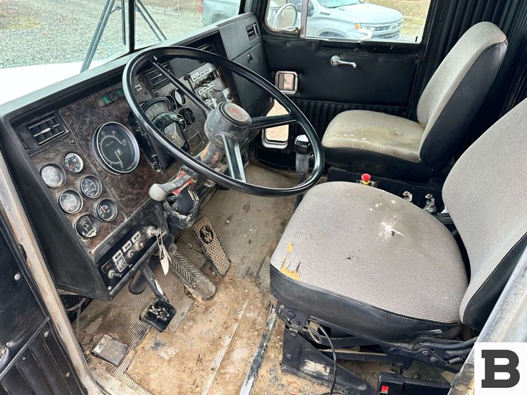 kenworth-t800-image-89