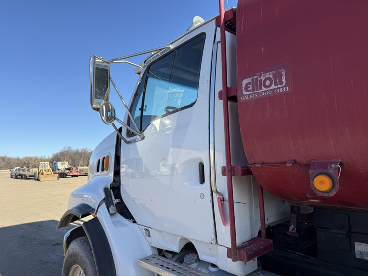 #1953-•-1998-ford-fuel-truck-image-29