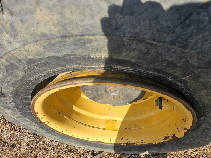 caterpillar-574-image-89