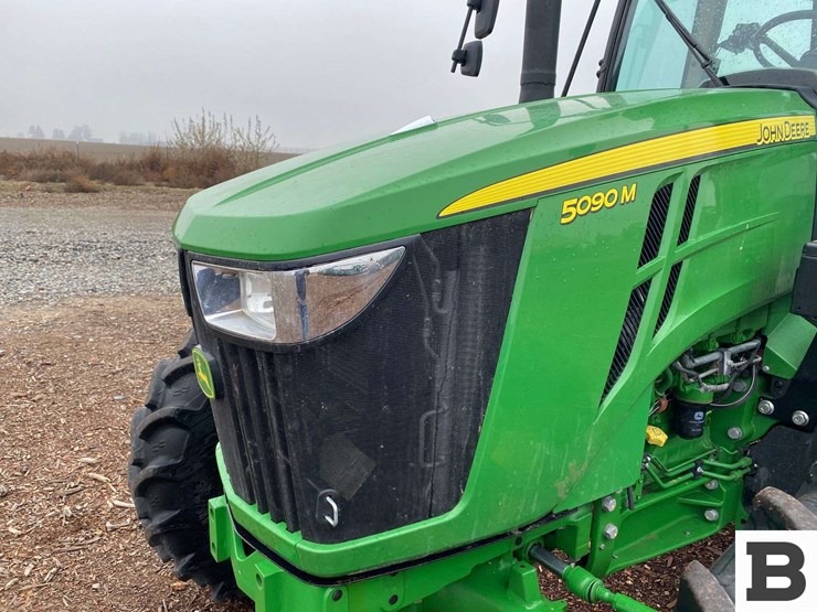 2018-john-deere-5090m-image-12