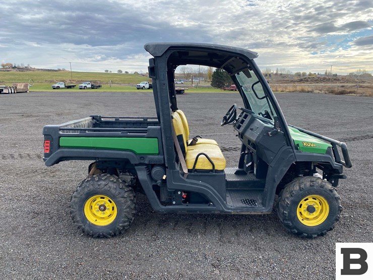 john-deere-835e-image-6