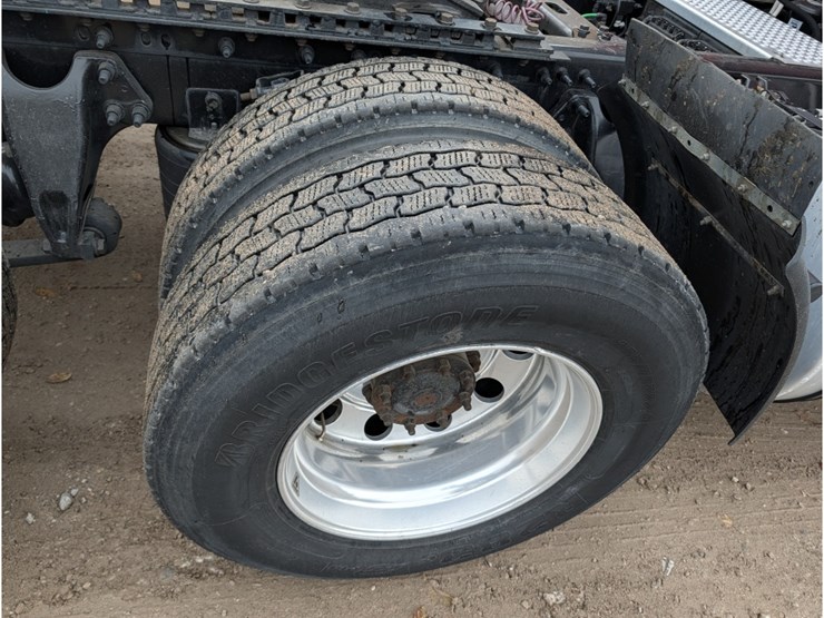 2019-international-lt-image-6