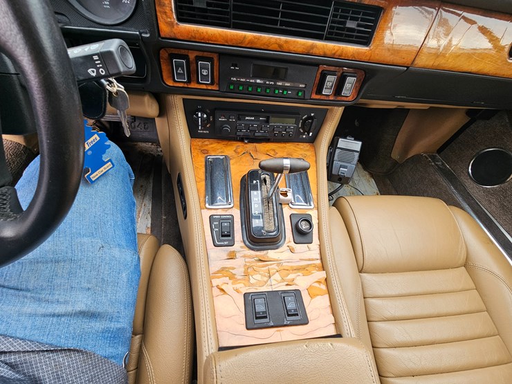 #21242-•-1990-jaguar-xjs-passenger-car-image-32