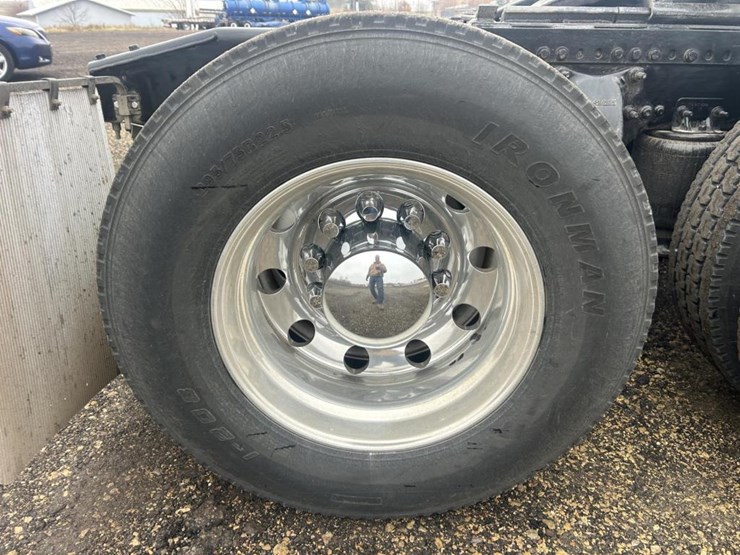 #1675-•-2016-freightliner-harrison-glider-kit-day-cab-truc-image-49