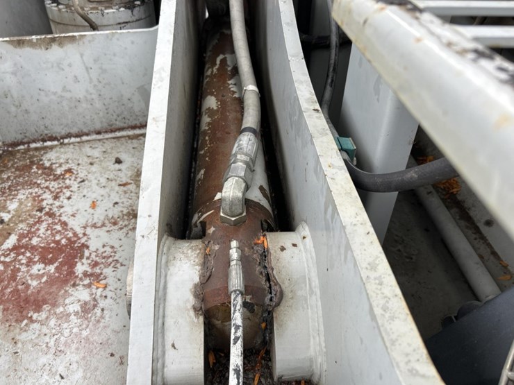 2005-gradall-xl4100-ii-image-26