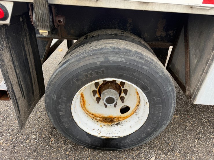 2014-utility-flatbed-image-8