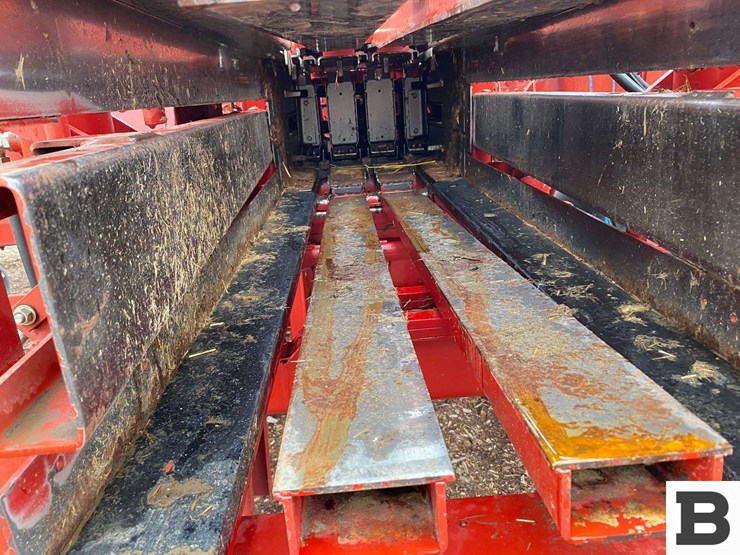 2002-new-holland-bb900-image-30