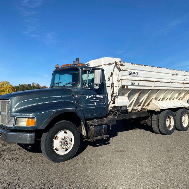 1995 FORD L9000