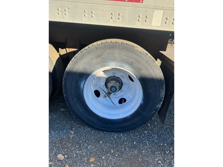 2002-utility-van-image-11