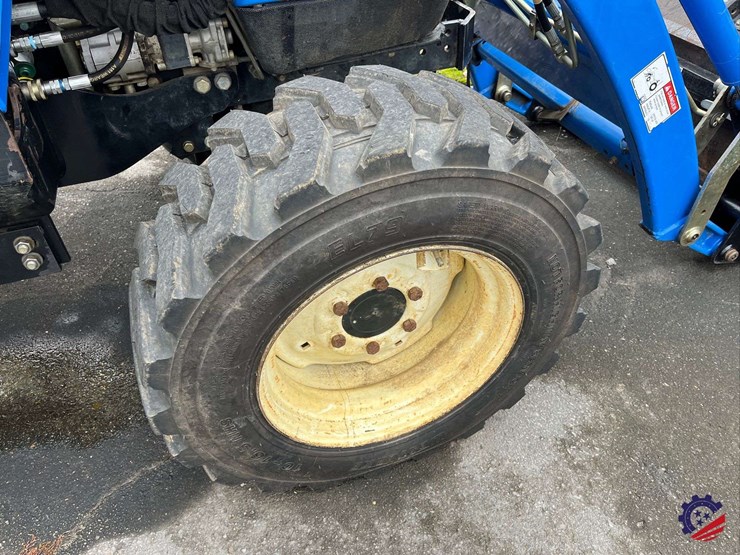 new-holland-tc40a-image-8