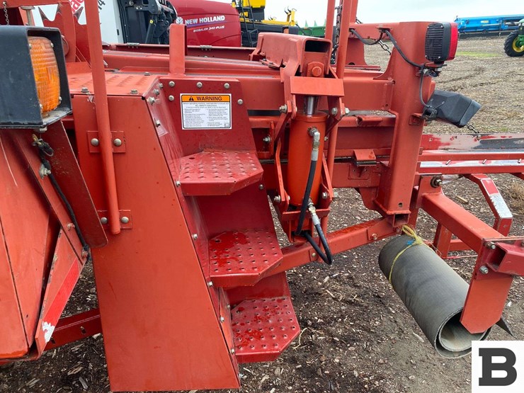 2002-new-holland-bb900-image-27