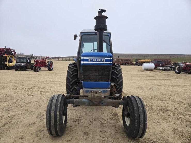 1978-ford-9700-image-2