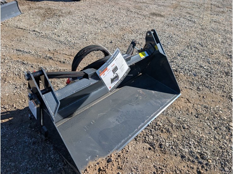 wolverine-mini-skid-steer-combination-bucket-46"-image-1