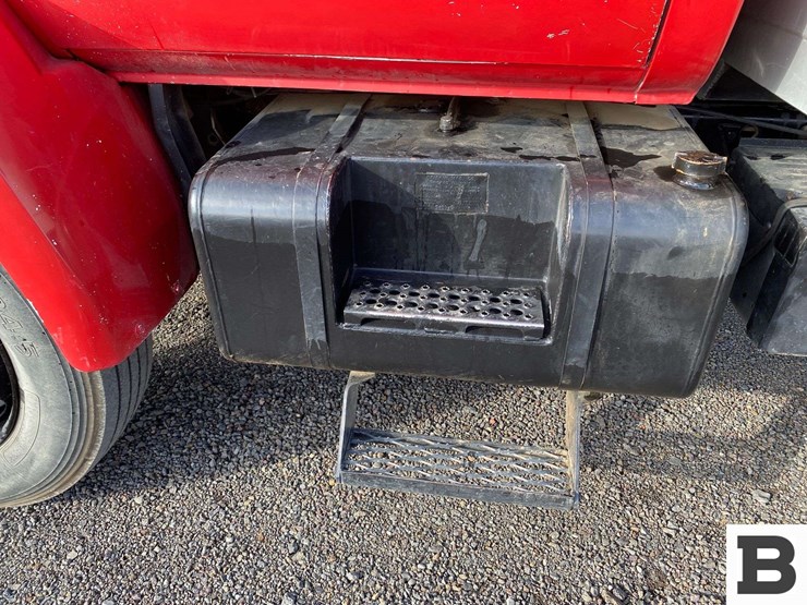 1986-gmc-c7000-truck-image-13