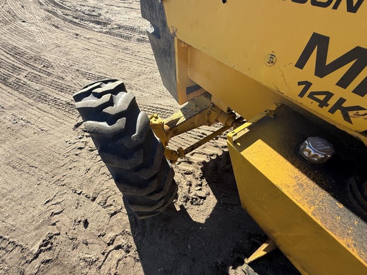 #1975-•-massey-ferguson-14k-forklift-image-15