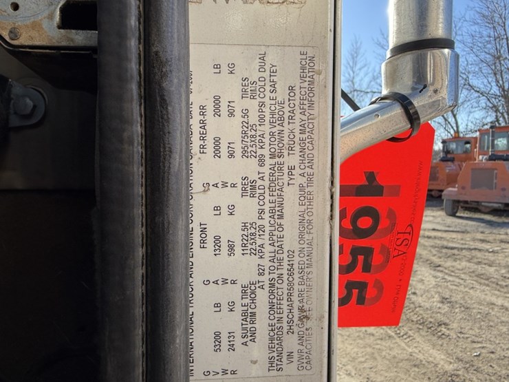 #1955-•-2008-international-eagle-day-cab-truck-tractor-image-88