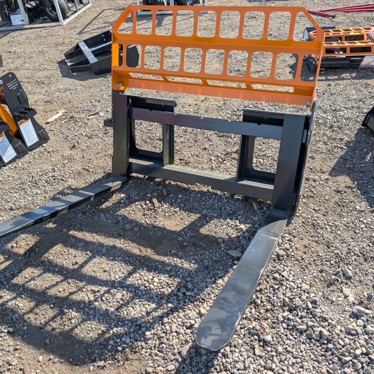 Landhonor Skid Steer Pallet Forks 42"